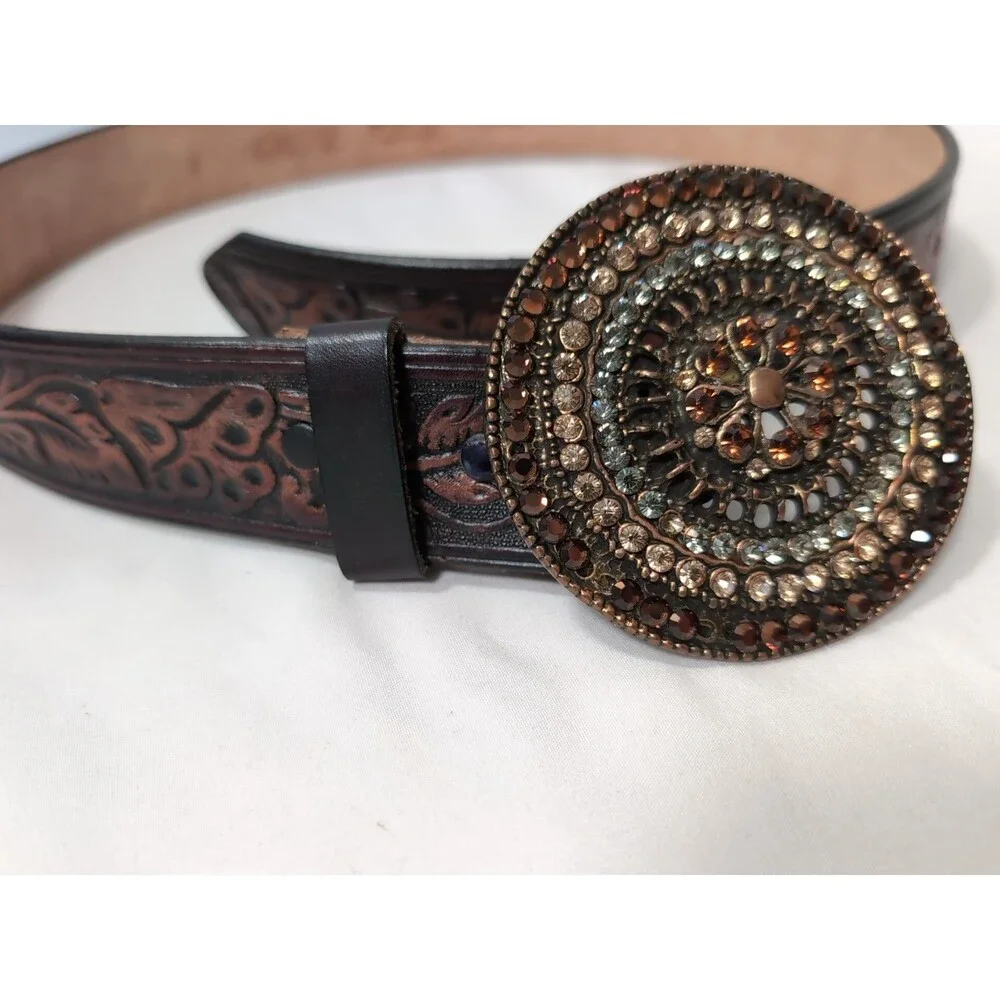 Cache BELT BROWN GENUINE LEATHER STUDDED MEDALLION BUCKLE WOMEN'S SZ SMALL 28-30